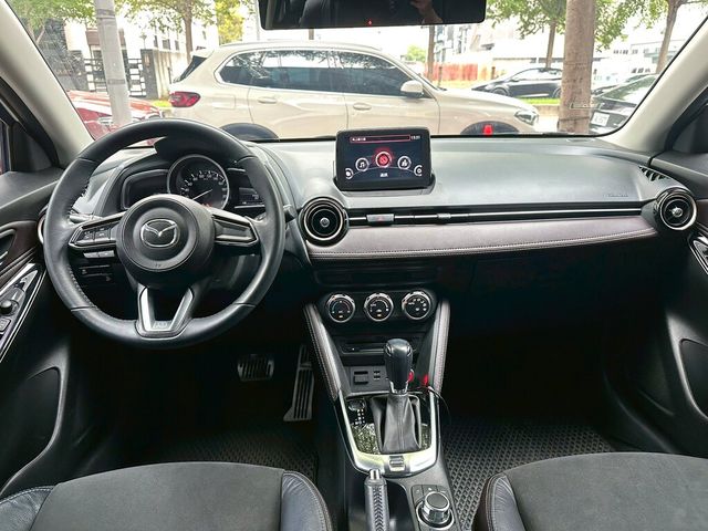 MAZDA馬自達 MAZDA 2  第5張相片