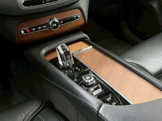 VOLVO富豪 XC90  第12張相片