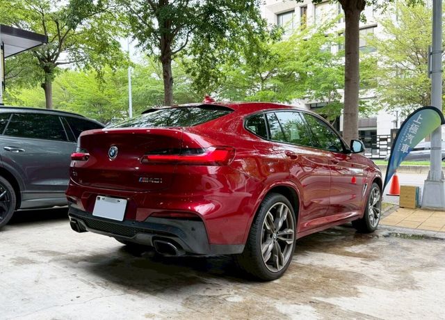 BMW寶馬 X4 M40I  第2張相片