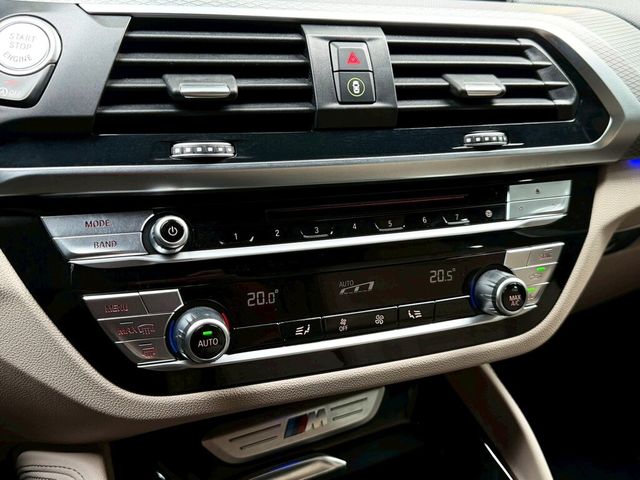 BMW寶馬 X4 M40I  第13張相片