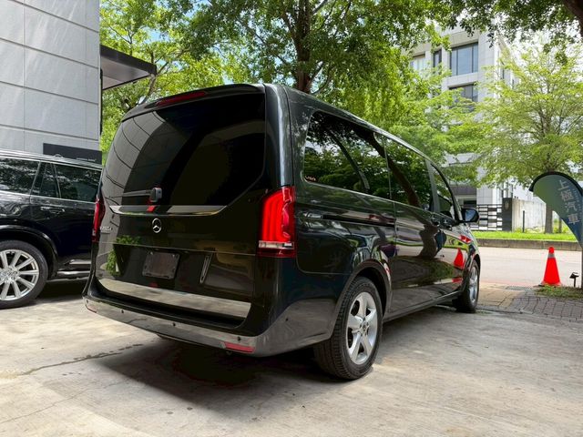 M-BENZ賓士 V250 D  第2張相片