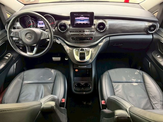 M-BENZ賓士 V250 D  第5張相片