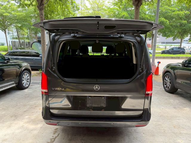 M-BENZ賓士 V250 D  第6張相片