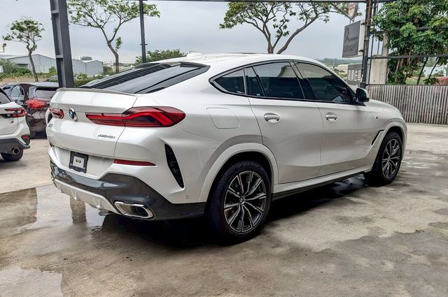 BMW寶馬 X6 XDRIVE40I  第2張相片
