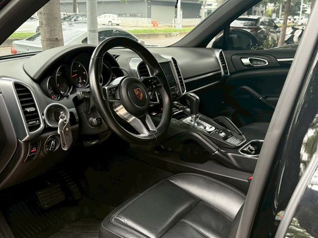PORSCHE保時捷 CAYENNE  第5張相片