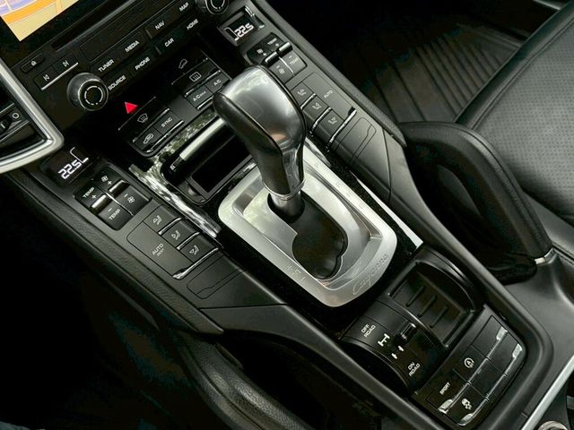 PORSCHE保時捷 CAYENNE  第11張相片