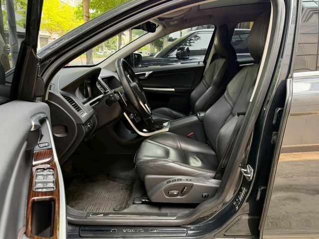 VOLVO富豪 XC60  第8張相片