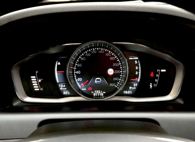 VOLVO富豪 XC60  第11張相片