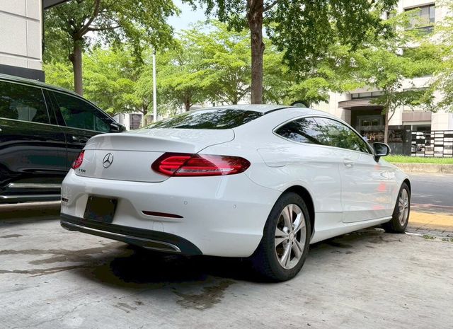 M-BENZ賓士 C180 COUPE  第2張相片