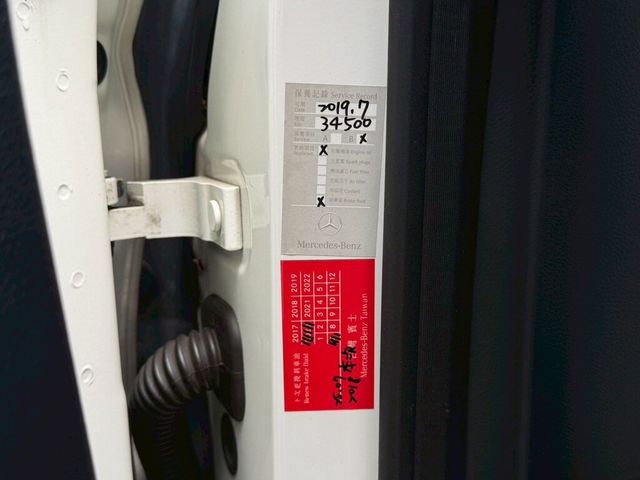 M-BENZ賓士 C180 COUPE  第13張相片