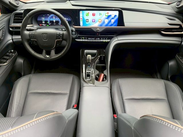 TOYOTA豐田 CROWN  第5張相片
