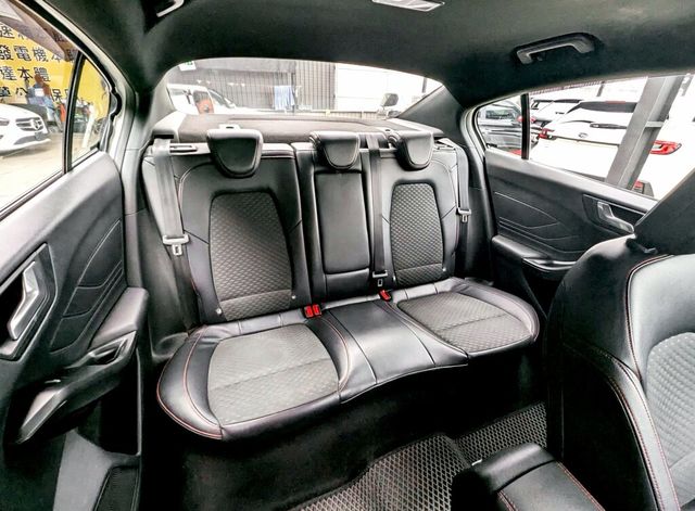 FORD福特 FOCUS  第15張相片