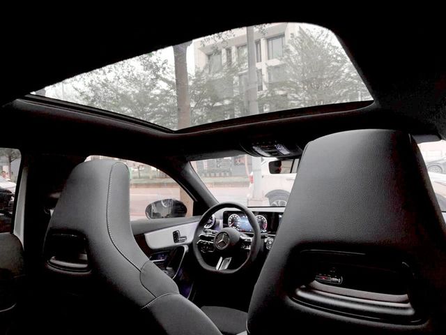 M-BENZ賓士 A180  第11張相片