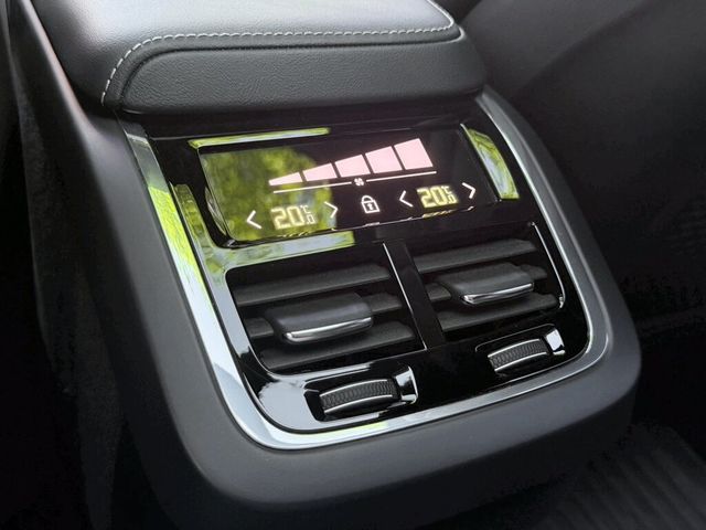 VOLVO富豪 XC60  第19張相片
