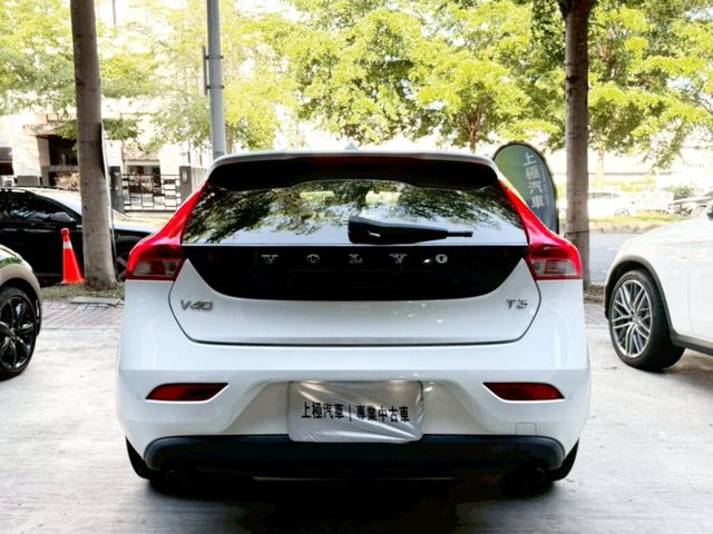 VOLVO富豪 V40  第4張相片