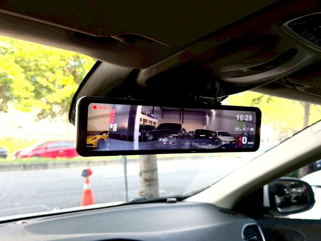 VOLVO富豪 V40  第12張相片