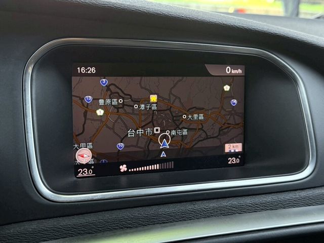 VOLVO富豪 V40  第15張相片