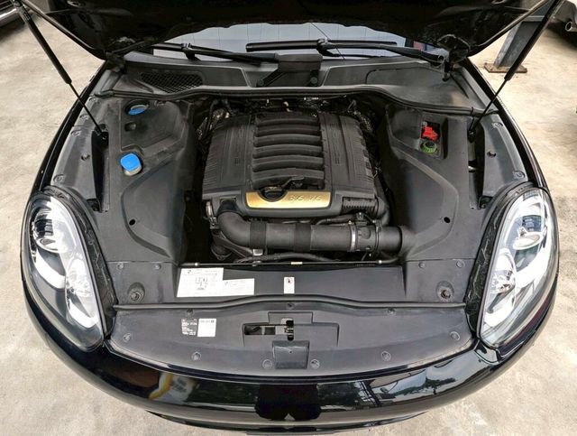 PORSCHE保時捷 CAYENNE  第6張相片
