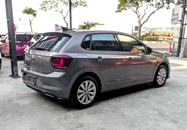 VOLKSWAGEN福斯 POLO  第2張相片