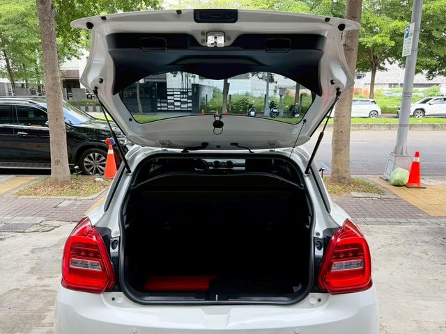 SUZUKI鈴木 SWIFT  第7張相片