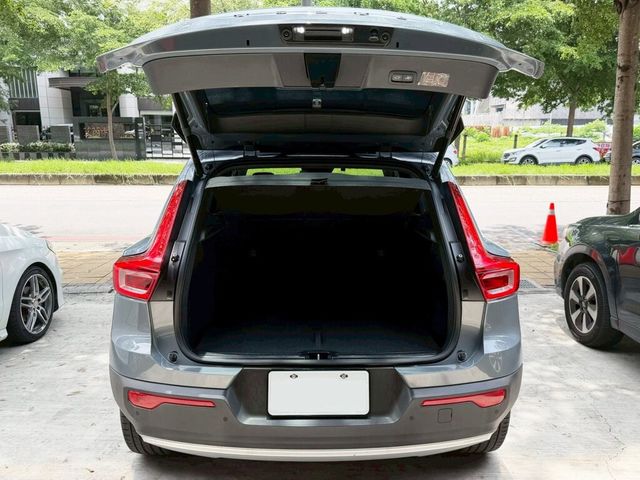VOLVO富豪 XC40  第7張相片