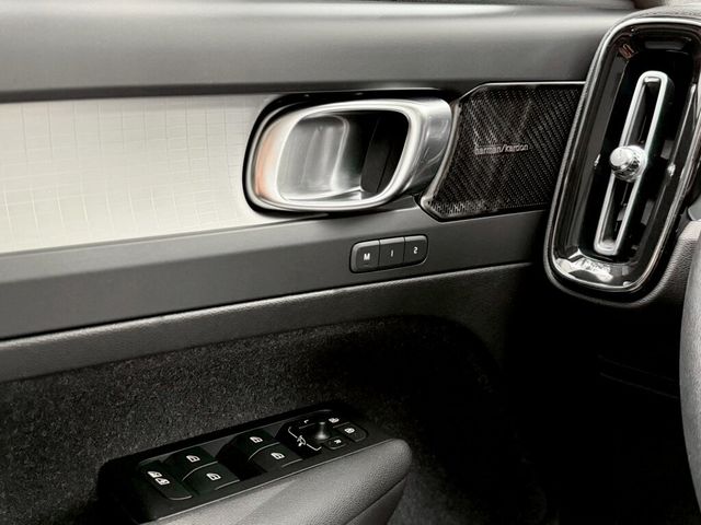 VOLVO富豪 XC40  第10張相片