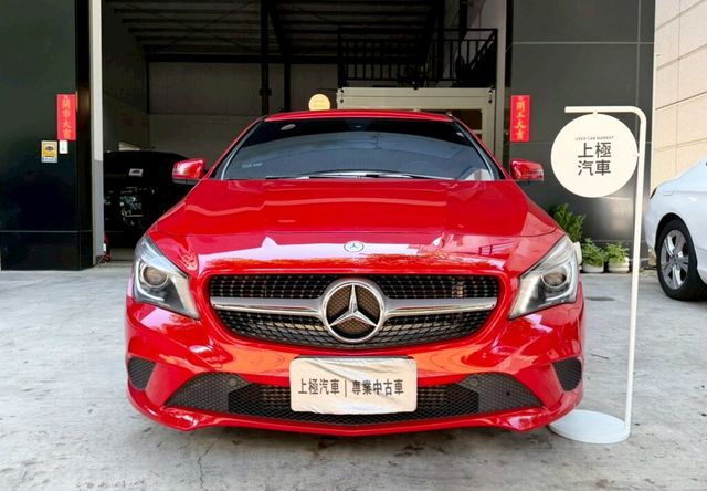 M-BENZ賓士 CLA200  第3張相片