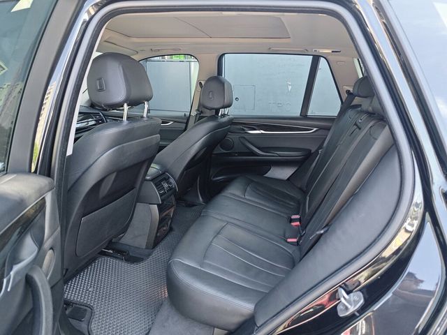 BMW寶馬 X5 XDRIVE30D  第6張相片