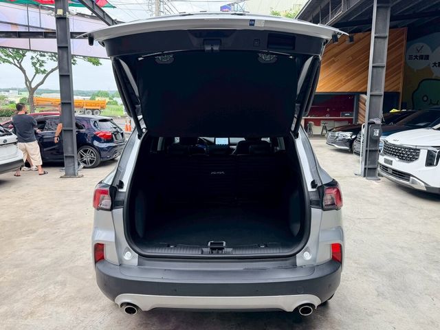 FORD福特 KUGA  第7張相片