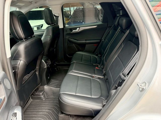 FORD福特 KUGA  第14張相片