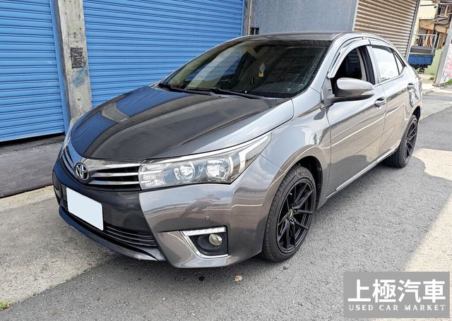 TOYOTA豐田 ALTIS  第1張相片