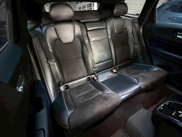 VOLVO富豪 XC60  第19張相片