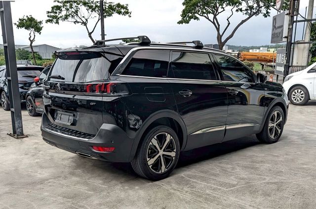 PEUGEOT寶獅 5008  第2張相片