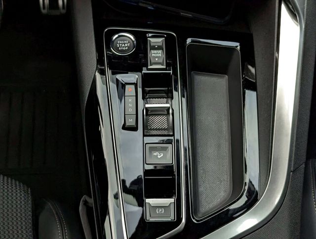 PEUGEOT寶獅 5008  第14張相片