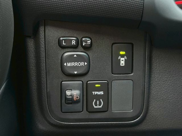 TOYOTA豐田 WISH  第9張相片