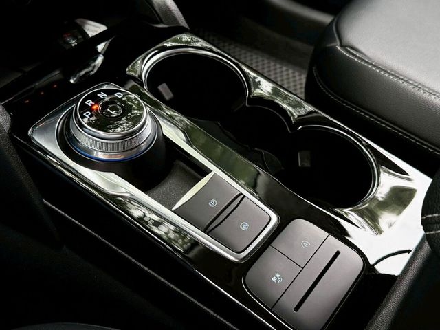 FORD福特 KUGA  第18張相片