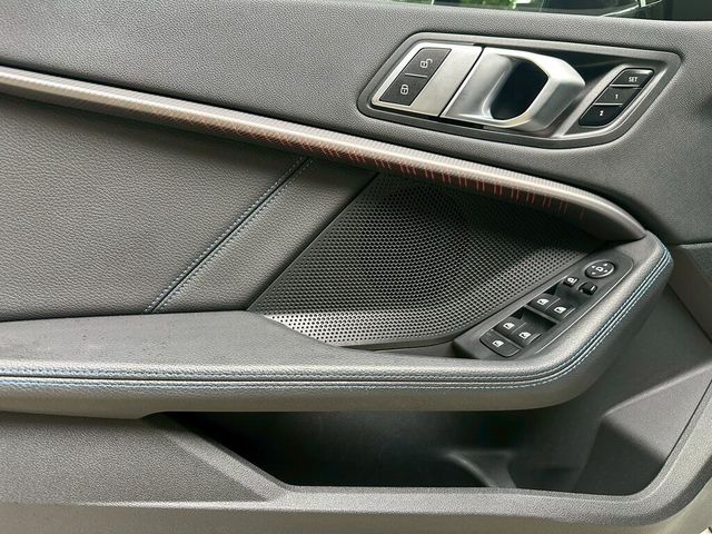 BMW寶馬 218I M SPORT  第9張相片