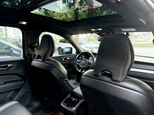 VOLVO富豪 XC60  第16張相片