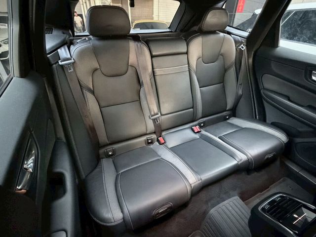 VOLVO富豪 XC60  第18張相片