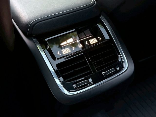 VOLVO富豪 XC60  第19張相片
