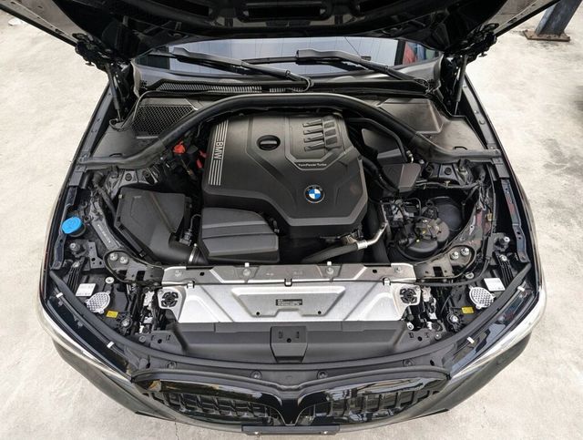 BMW寶馬 320I M SPORT  第6張相片