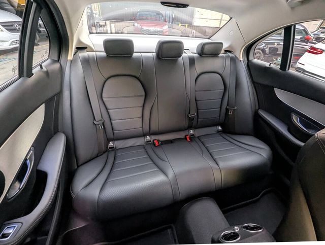 M-BENZ賓士 C200  第14張相片