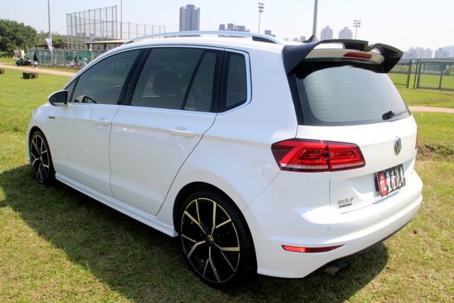 {原鈑件 內外如新}17年GOLF Sportsvan 280RLine白~豐隆嚴選0頭款低月付專案~  第17張相片