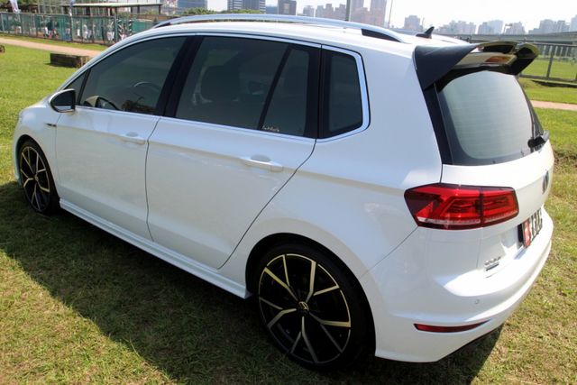 {原鈑件 內外如新}17年GOLF Sportsvan 280RLine白~豐隆嚴選0頭款低月付專案~  第19張相片