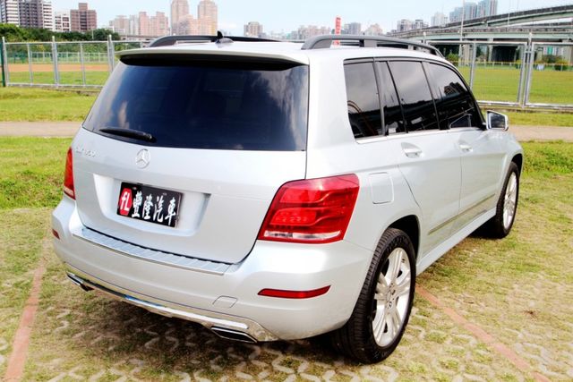 {誠可議 輕鬆擁有}14年式 GLK350 銀~豐隆嚴選0頭款低月付專案~  第17張相片