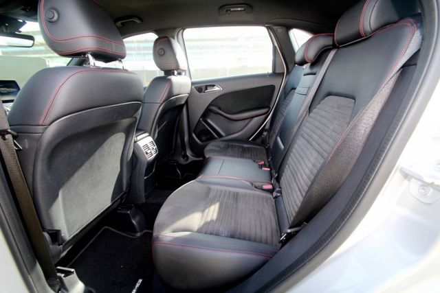 {ACC跟車 只跑9萬}18年式 B180運動版 銀~豐隆嚴選0頭款低月付專案~  第8張相片