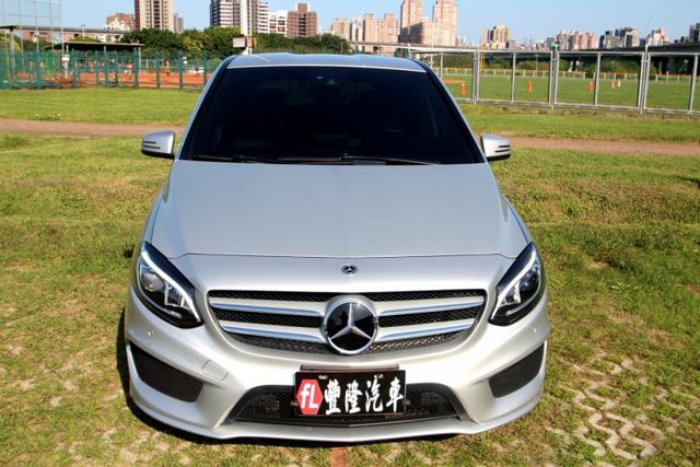 {ACC跟車 只跑9萬}18年式 B180運動版 銀~豐隆嚴選0頭款低月付專案~  第13張相片