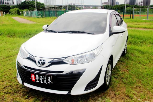 *{跑2.5萬 原漆}21年式VIOS1.5白~豐隆嚴選0頭款低月付專案~*  第1張相片