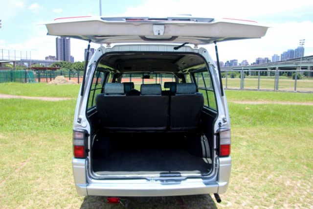 {跑7.8萬 內外新}18年 DELICA2.4銀~豐隆嚴選0頭款低月付專案  第20張相片