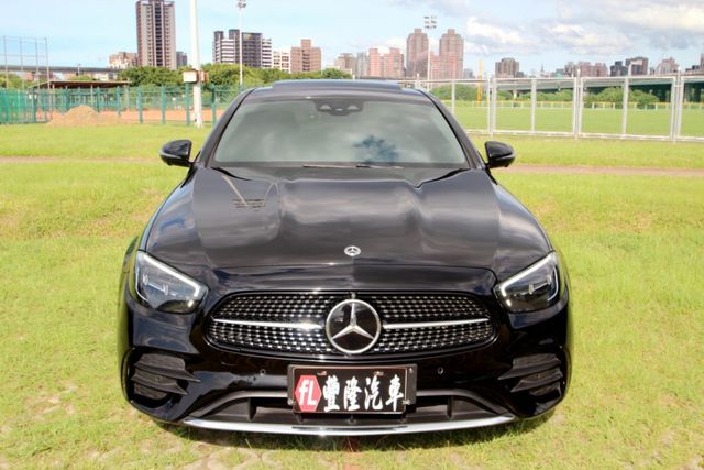 {超貸80萬 總代理}22年E300 黑~豐隆嚴選0頭款低月付專案~  第14張相片